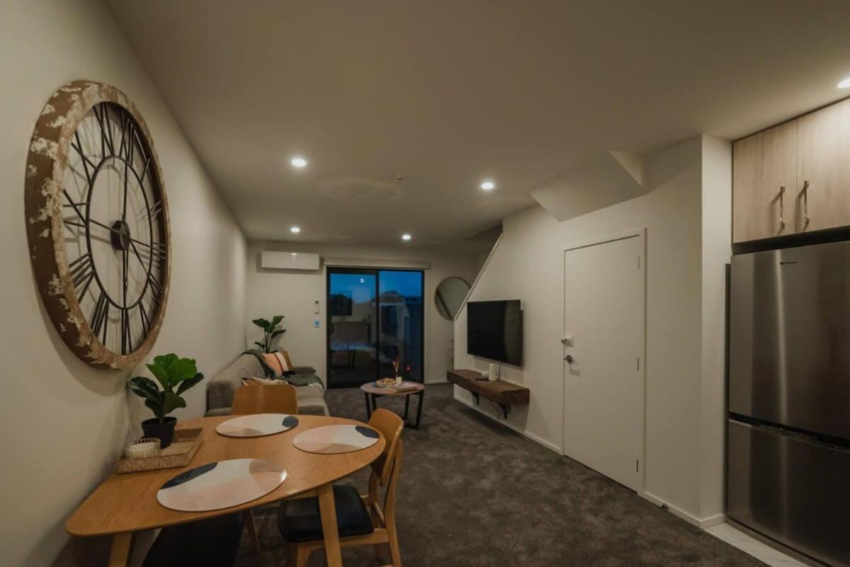 Stones Throw From The Stadium & Hot Tub クライストチャーチ エクステリア 写真
