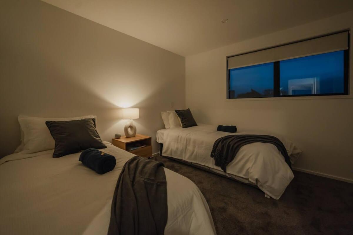 Stones Throw From The Stadium & Hot Tub クライストチャーチ エクステリア 写真